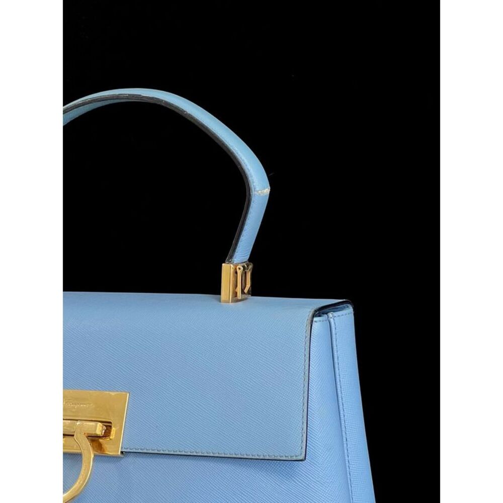 Ferragamo Women Pre-Loved Bag Very Good Condition - Picture 7 of 7